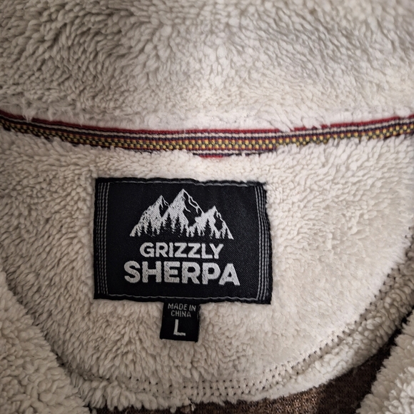 Grizzly Sherpa mens pullover sweater in a size large. Pre-loved in great shape. - Picture 2 of 6